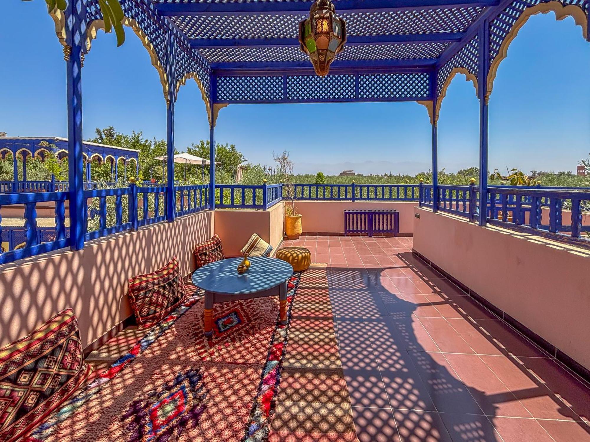 Bed and Breakfast Le Bleu House Sidi Abdallah Ghiat Экстерьер фото