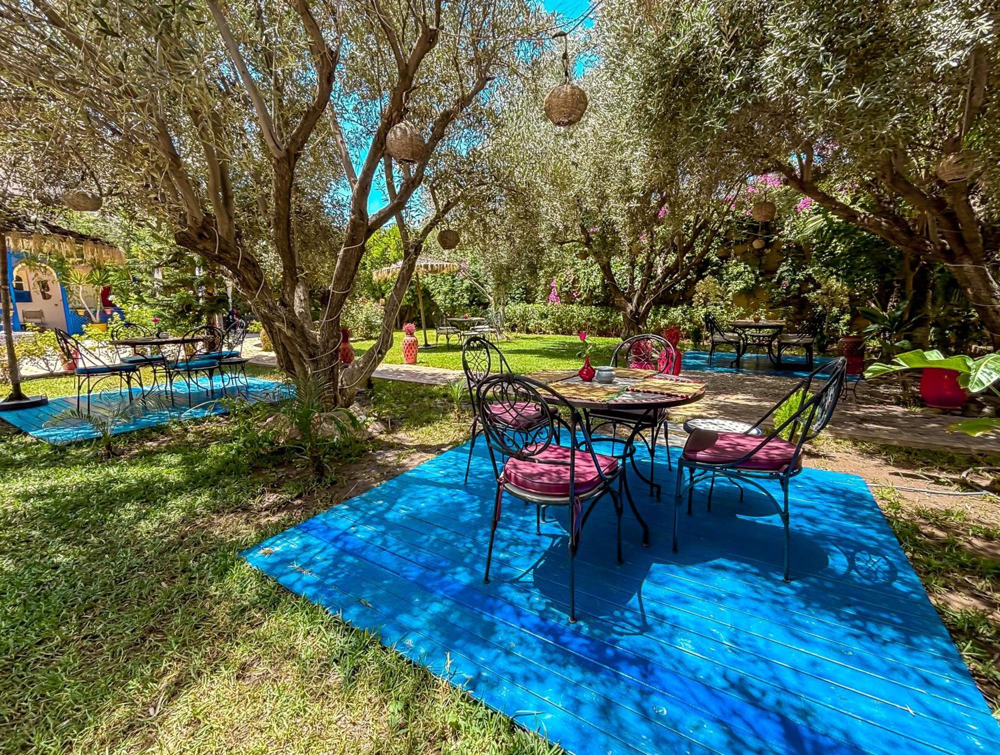 Bed and Breakfast Le Bleu House Sidi Abdallah Ghiat Экстерьер фото