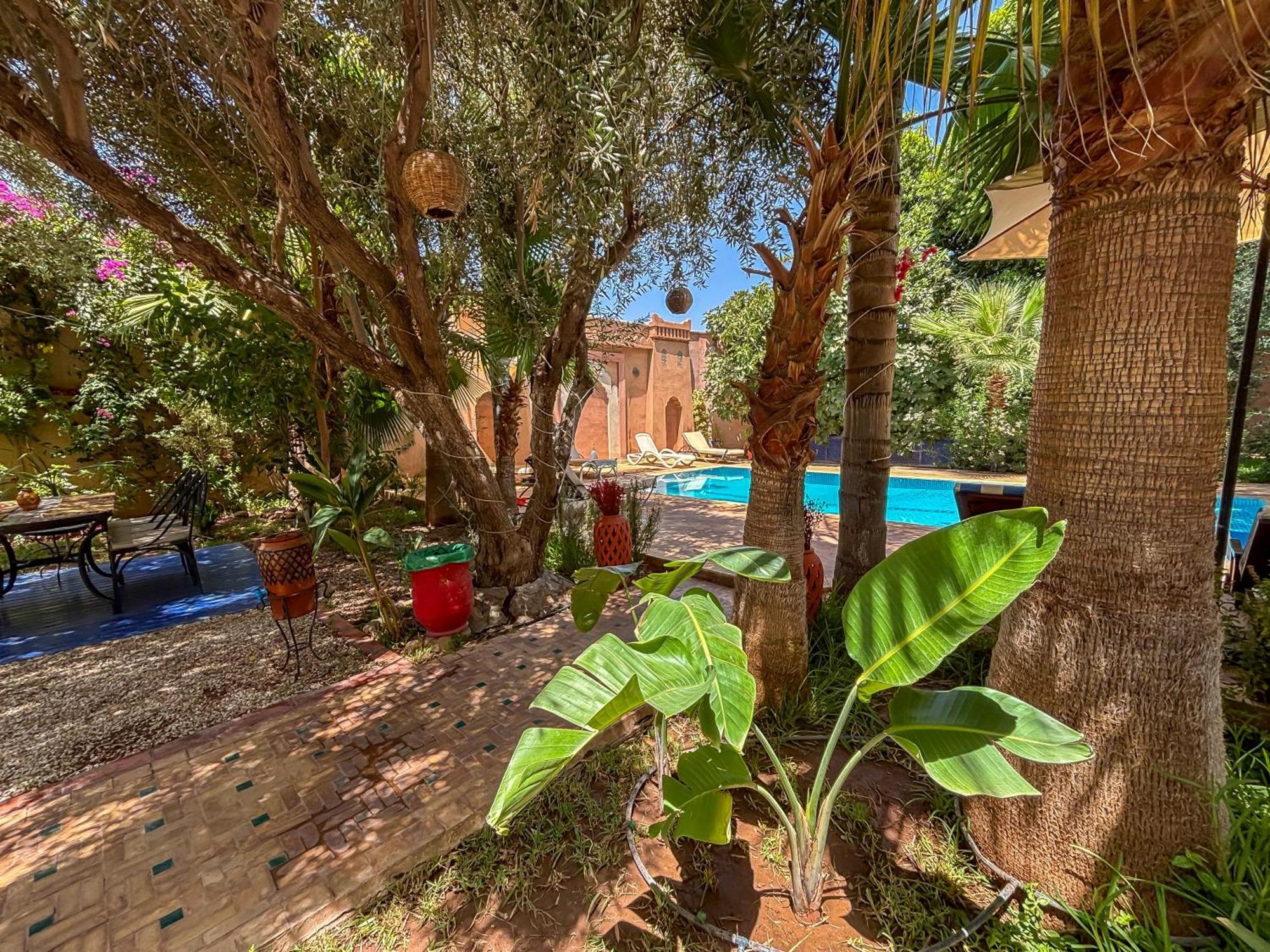 Bed and Breakfast Le Bleu House Sidi Abdallah Ghiat Экстерьер фото