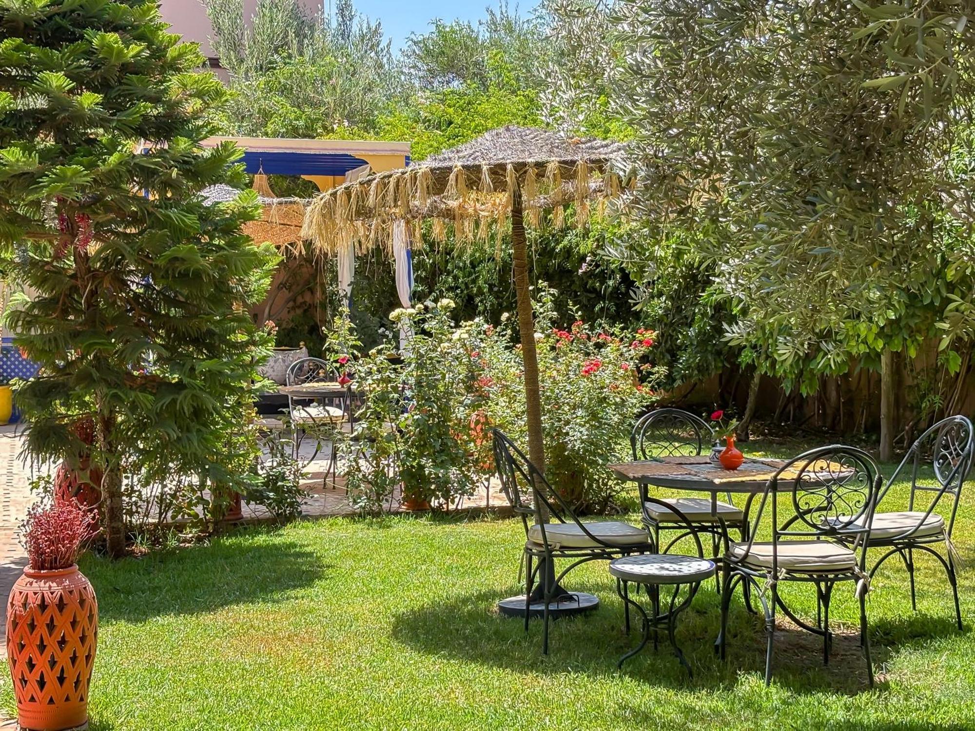 Bed and Breakfast Le Bleu House Sidi Abdallah Ghiat Экстерьер фото